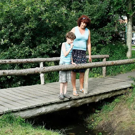 6 Person In Skaerbaek-by Traum *